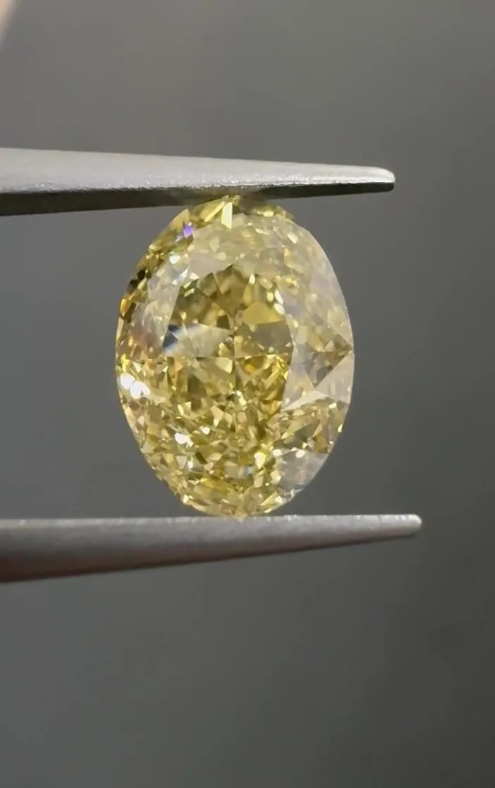 1.46ct Oval Natural Diamond (Colour Fancy Brownish Yellow, Clarity VS2, GIA Certified)
